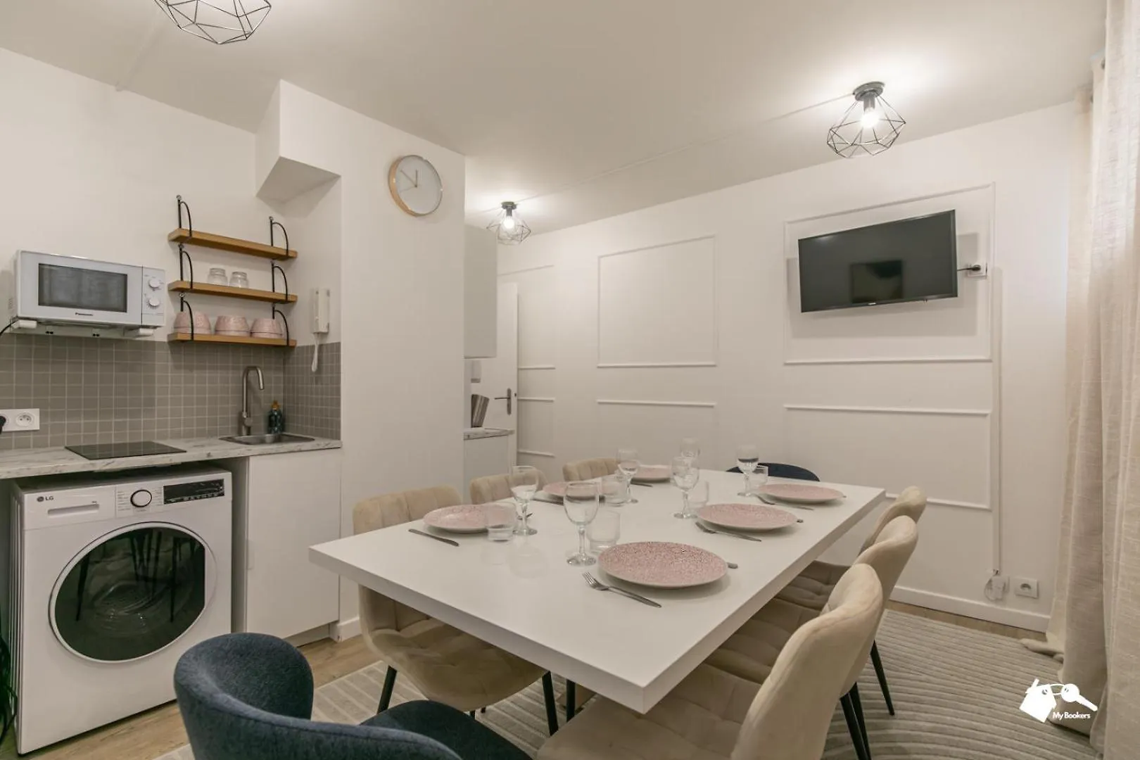 Mba - Beslay - Splendide Appartement Paris Centre 0*,